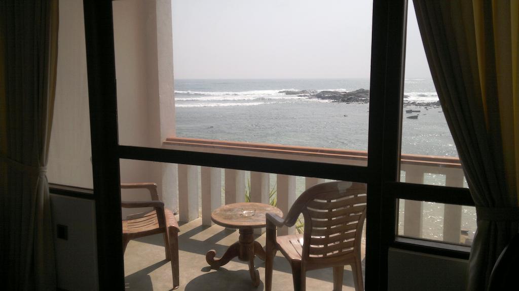 Miltons Beach Resort Unawatuna Habitación foto