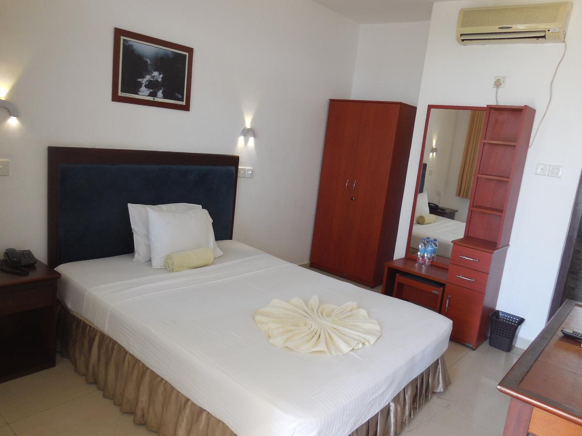 Miltons Beach Resort Unawatuna Exterior foto