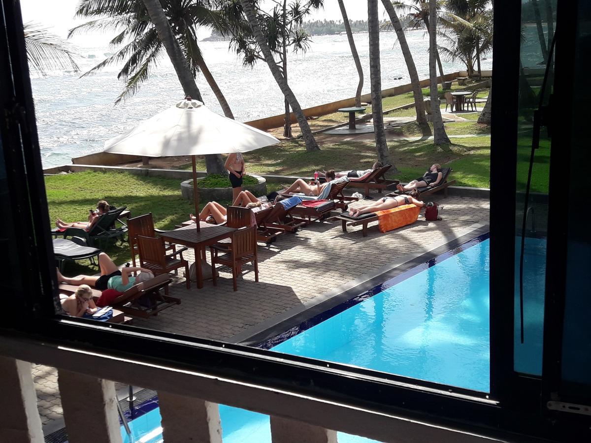 Miltons Beach Resort Unawatuna Exterior foto